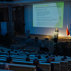 KONFERENCJA-155.jpg