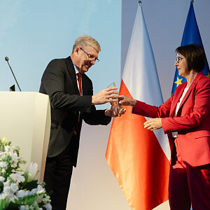 KONFERENCJA-352.jpg